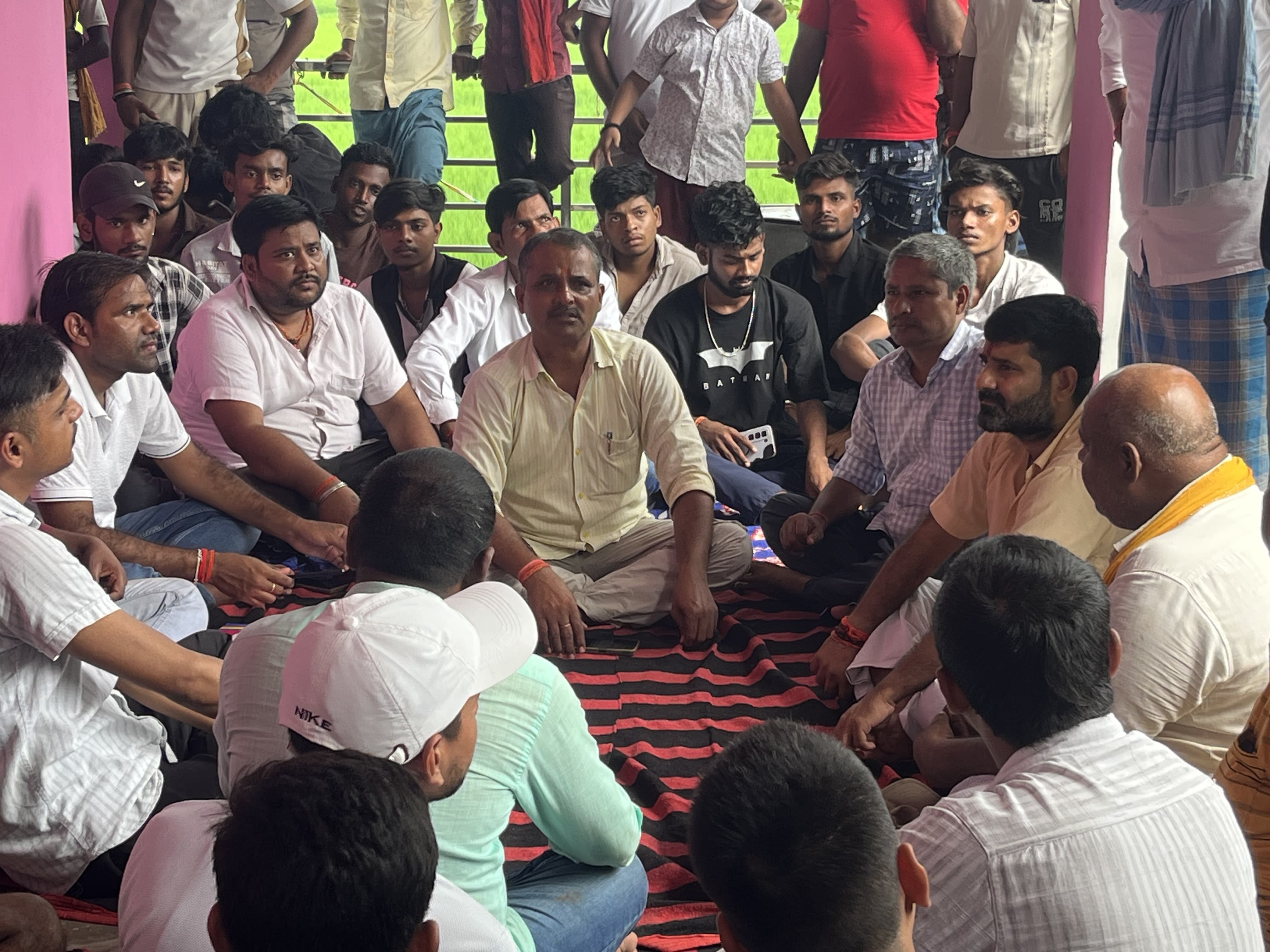 पूर्वांचल दुर्गा पूजा समिति के अध्यक्ष बने विमल यादव  100 फीट ऊंचा प्रभु जगन्नाथ मंदिरनुमा पंडाल रहेगा आकर्षण का केंद्र, 16 लाख रुपए का बजट निर्धारित - header image