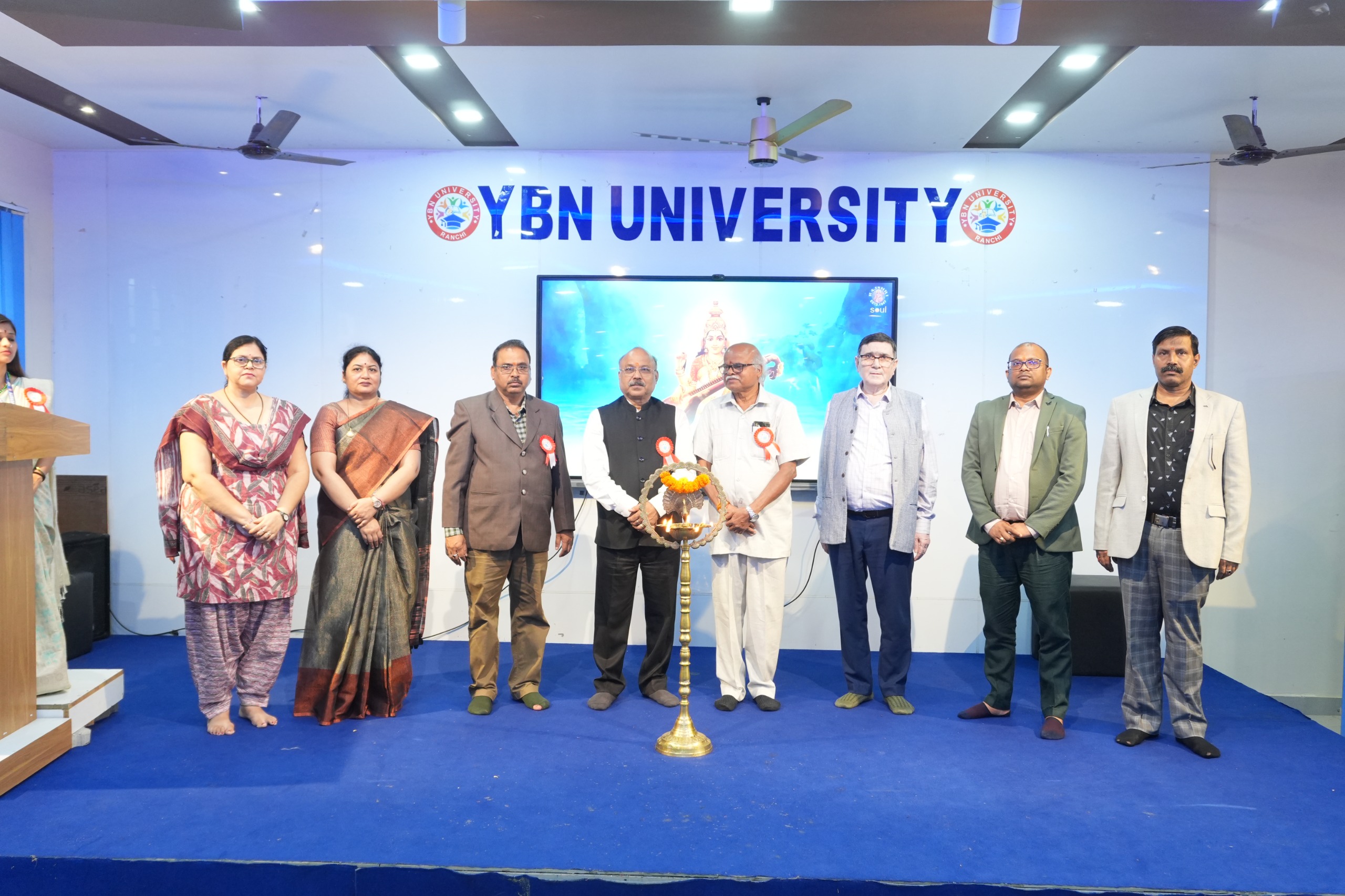 वाईबीएन विश्वविद्यालय में दो दिवसीय अंतरराष्ट्रीय सम्मेलन का सफल समापन - header image