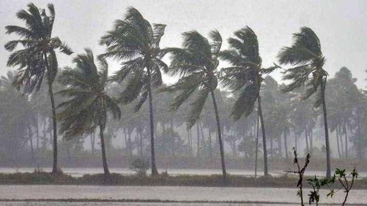 चेन्नई और तिरुवल्लूर समेत कई इलाकों में लगातार बारिश - header image